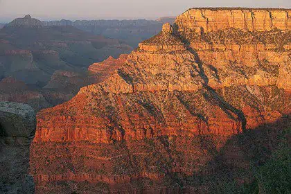 Blick auf den Grand Canyon Nationalpark bei Sonnenuntergang